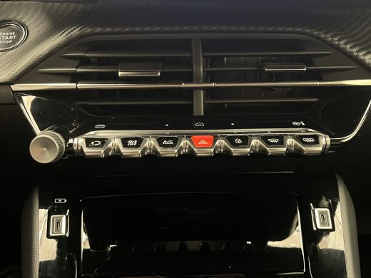 Peugeot 208 GT | Adaptieve cruise control met Stop&Go functie | Armsteunen op de voorportieren bekleed met ku... ActivLease financial lease
