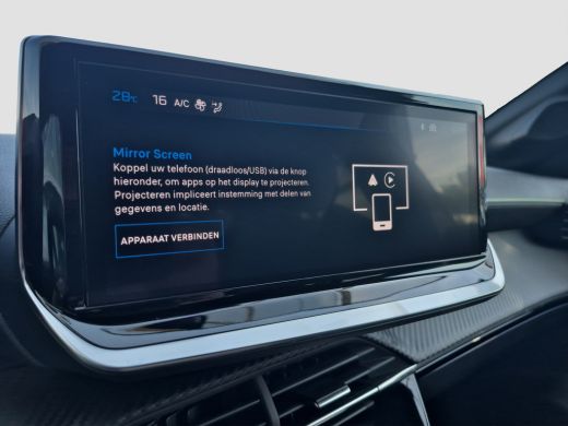 Peugeot 208 GT | Adaptieve cruise control met Stop&Go functie | Armsteunen op de voorportieren bekleed met ku... ActivLease financial lease