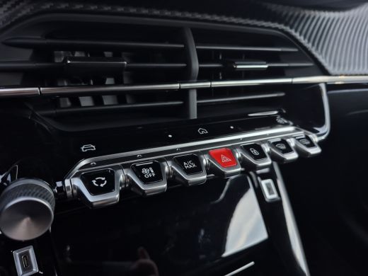 Peugeot 208 GT | Adaptieve cruise control met Stop&Go functie | Armsteunen op de voorportieren bekleed met ku... ActivLease financial lease