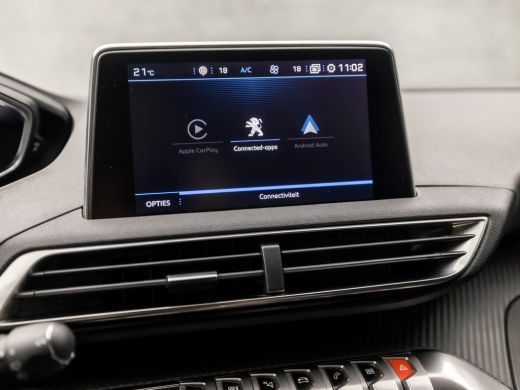 Peugeot 3008 1.2 PureTech Sport Automaat (APPLE CARPLAY, GROOT NAVI, 360 CAMERA, KEYLESS, SPORTSTOELEN, GETINT... ActivLease financial lease