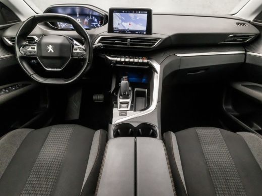 Peugeot 3008 1.2 PureTech Sport Automaat (APPLE CARPLAY, GROOT NAVI, 360 CAMERA, KEYLESS, SPORTSTOELEN, GETINT... ActivLease financial lease