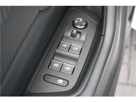 Peugeot 508 SW 1.6 HYBRID 225PK GT PREMIÈRE AUTOMAAT / NAVI / LEDER / CLIMA / PDC / AGR / 18" LMV / CAMERA / ... ActivLease financial lease
