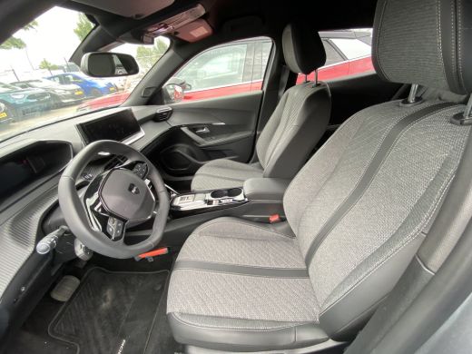 Peugeot e-2008 EV Allure 54 kWh 156pk 3 Fase | Stoelverwarming | Keyless-Entry | Achteruitrijcamera | Adaptive C... ActivLease financial lease