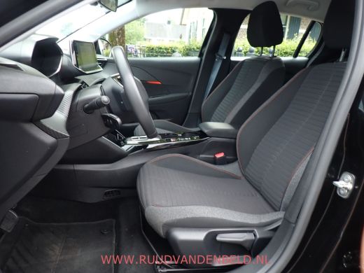 Peugeot e-208 EV Active 50 kWh 99%SOH CCS/CARPLAY/PDC ActivLease financial lease