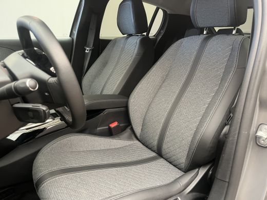 Peugeot e-208 EV Allure 51 kWh | Navigatie | Climate | Adaptive Cruise | Apple Carplay/Android auto | 11 kW lad... ActivLease financial lease