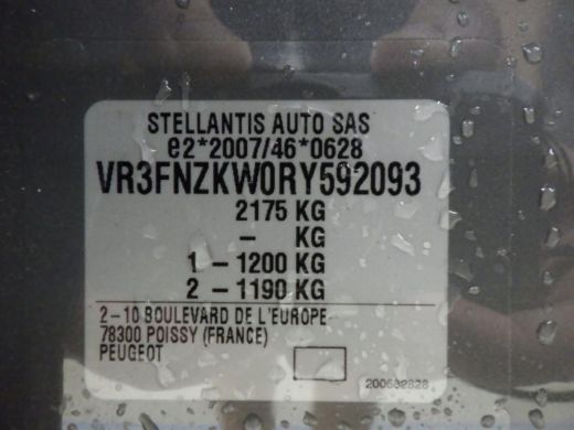 Peugeot e-308 Style EV 54 kWh | Navi By App | Climate | Cruise | 3-Fase | Parkeersensoren Achter | | DAB ontvan... ActivLease financial lease