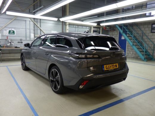 Peugeot e-308 Style EV 54 kWh | Navi By App | Climate | Cruise | 3-Fase | Parkeersensoren Achter | | DAB ontvan... ActivLease financial lease