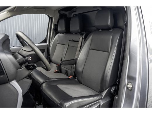 Peugeot Expert L3H1 | BlueHDI 120 | Camera | CarPlay | LED | Cruise | Airco | PDC | Euro 6 ActivLease financial lease