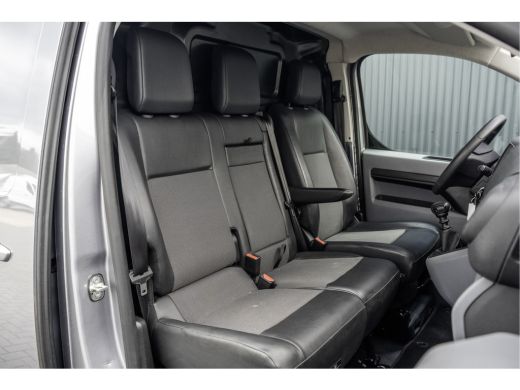 Peugeot Expert L3H1 | BlueHDI 120 | Camera | CarPlay | LED | Cruise | Airco | PDC | Euro 6 ActivLease financial lease