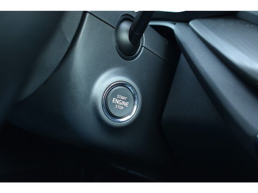 Skoda Octavia Combi 1.0 TSI Ambition | Trekhaak | Apple CarPlay | Virtual | Privacy ActivLease financial lease