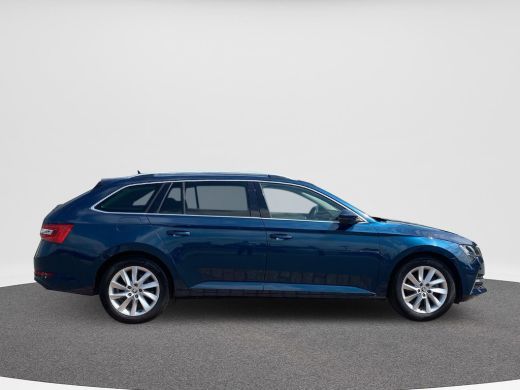 Skoda Superb Combi 1.4 TSI iV Business Edition | PHEV | 218Pk | Trekhaak | Cruise | A-Camera | DCC | ActivLease financial lease
