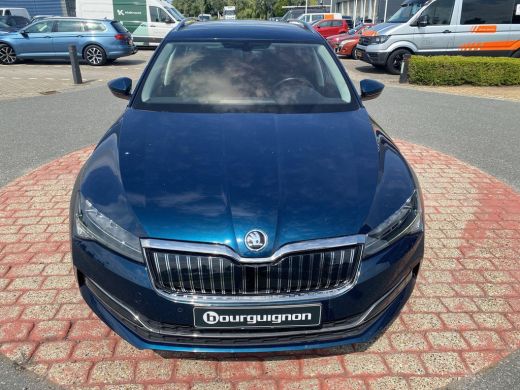 Skoda Superb Combi 1.4 TSI iV Business Edition | PHEV | 218Pk | Trekhaak | Cruise | A-Camera | DCC | ActivLease financial lease