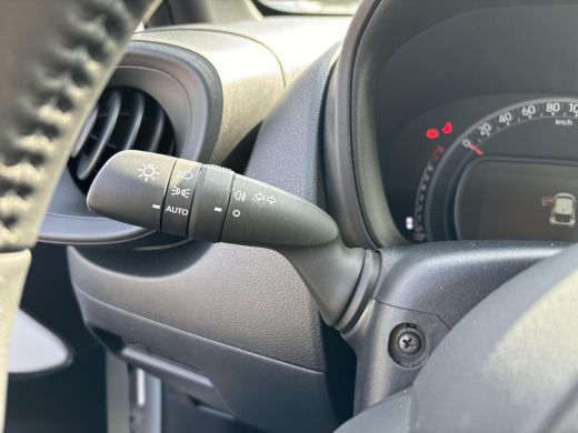 Toyota Aygo 1.0 VVT-i MT Play | All-in prijs | Adaptive cruise control | Apple/android auto ActivLease financial lease