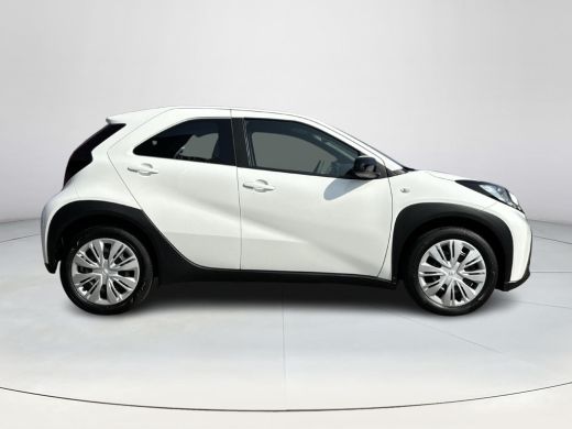 Toyota Aygo 1.0 VVT-i MT Play | All-in prijs | Adaptive cruise control | Apple/android auto ActivLease financial lease