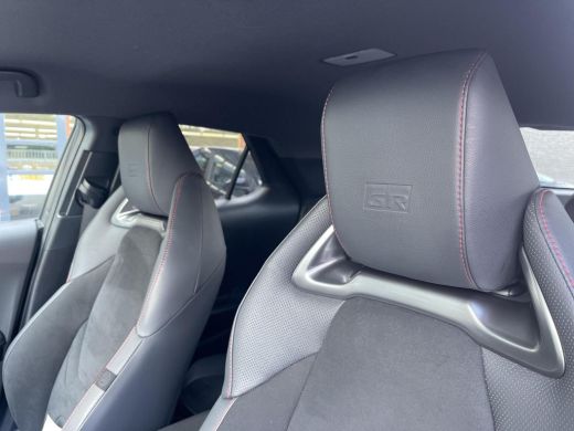 Toyota C-HR 2.0 Hybrid 200 GR SPORT ActivLease financial lease