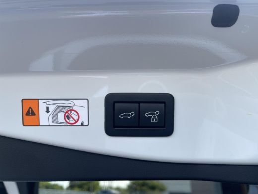 Toyota C-HR 2.0 Hybrid 200 GR SPORT ActivLease financial lease