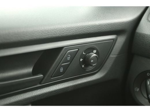 Volkswagen Caddy 2.0 TDI L1H1 Airco Carplay Navi Imperiaal Elektrpakket 15"LMV Trekhaak ActivLease financial lease