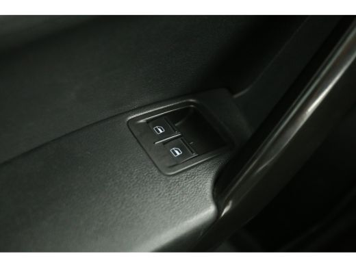 Volkswagen Caddy 2.0 TDI L1H1 Airco Carplay Navi Imperiaal Elektrpakket 15"LMV Trekhaak ActivLease financial lease
