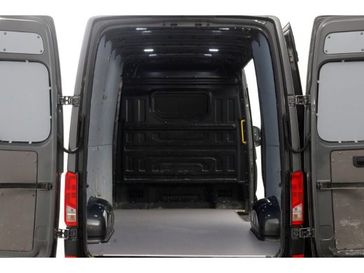 Volkswagen Crafter 35 2.0 TDI 140pk DSG-Automaat L3H3 (L2H2) Highline ACC/LED/Camera 01-2020 ActivLease financial lease