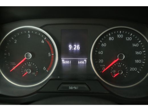 Volkswagen Crafter 35 2.0 TDI L3H3 140PK 300KG Trekgew. Airco Cruise PDC Imperiaal Trekhaak ActivLease financial lease