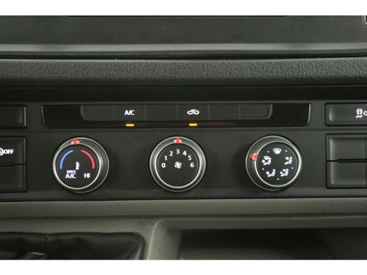 Volkswagen Crafter 35 2.0 TDI L3H3 140PK 300KG Trekgew. Airco Cruise PDC Imperiaal Trekhaak ActivLease financial lease