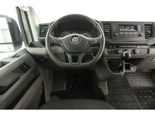 Volkswagen Crafter 35 2.0 TDI L3H3 140PK 300KG Trekgew. Airco Cruise PDC Imperiaal Trekhaak ActivLease financial lease