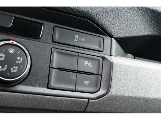 Volkswagen Crafter Exclusive L3H3 | Automaat | Trekhaak | Led | Adaptive Cruise | Betimmering | Camera ActivLease financial lease