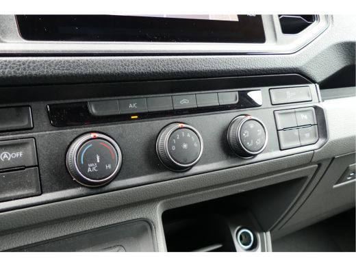 Volkswagen Crafter Exclusive L3H3 | Automaat | Trekhaak | Led | Adaptive Cruise | Betimmering | Camera ActivLease financial lease