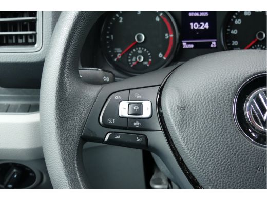 Volkswagen Crafter Exclusive L3H3 | Automaat | Trekhaak | Led | Adaptive Cruise | Betimmering | Camera ActivLease financial lease