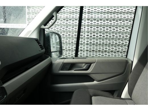 Volkswagen Crafter Exclusive L3H3 | Automaat | Trekhaak | Led | Adaptive Cruise | Betimmering | Camera ActivLease financial lease