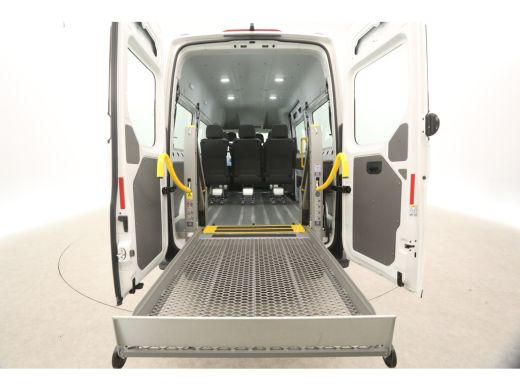 Volkswagen Crafter L3H3 Rolstoelbus | Rolstoellift | INCL BTW & BPM | 8 Persoons Airco Cruise Camera Carplay LED PDC ActivLease financial lease