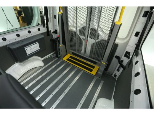 Volkswagen Crafter L3H3 Rolstoelbus | Rolstoellift | INCL BTW & BPM | 8 Persoons Airco Cruise Camera Carplay LED PDC ActivLease financial lease
