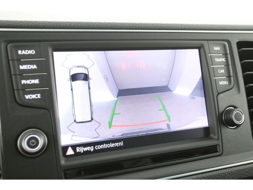 Volkswagen Crafter L3H3 Rolstoelbus | Rolstoellift | INCL BTW & BPM | 8 Persoons Airco Cruise Camera Carplay LED PDC ActivLease financial lease
