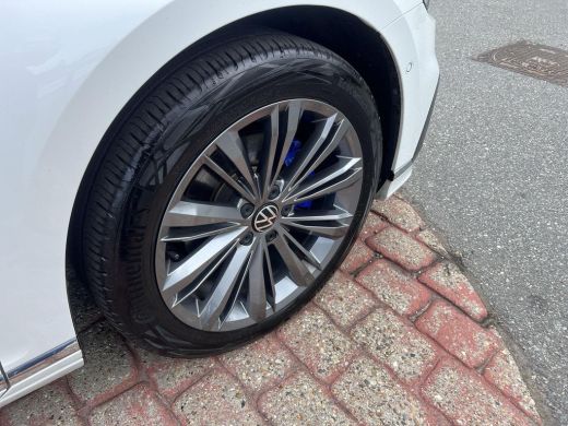 Volkswagen Passat Variant 1.4 TSI PHEV GTE Business | Leder | Trekhaak | Pano dak  | ActivLease financial lease