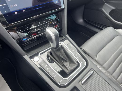 Volkswagen Passat Variant 1.4 TSI PHEV GTE Business | Leder | Trekhaak | Pano dak  | ActivLease financial lease