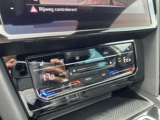 Volkswagen Passat Variant 1.4 TSI PHEV GTE Business | Leder | Trekhaak | Pano dak  | ActivLease financial lease