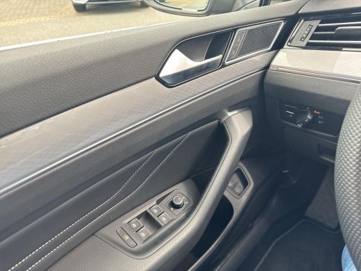 Volkswagen Passat Variant 1.4 TSI PHEV GTE Business | Trekhaak | ERGO | Clima | ActivLease financial lease