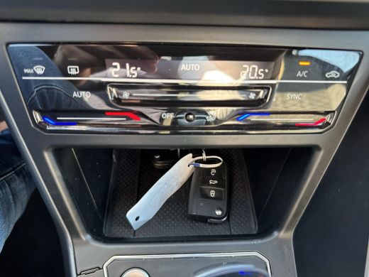 Volkswagen Polo 1.0 TSI R-Line | 110 pk | Automaat | Clima | LED | ActivLease financial lease