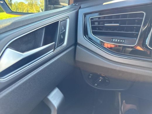 Volkswagen Polo 1.0 TSI R-Line | 110 pk | Automaat | Clima | LED | ActivLease financial lease