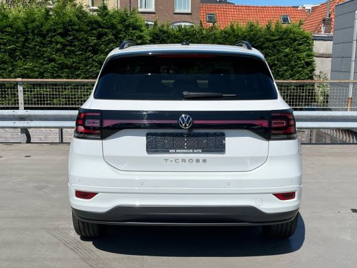 Volkswagen T-Cross 1.5 TSI 150pk DSG R-Line Business | ACC | Climate Control | Stoelverwarming | Navigatie | Licht e... ActivLease financial lease