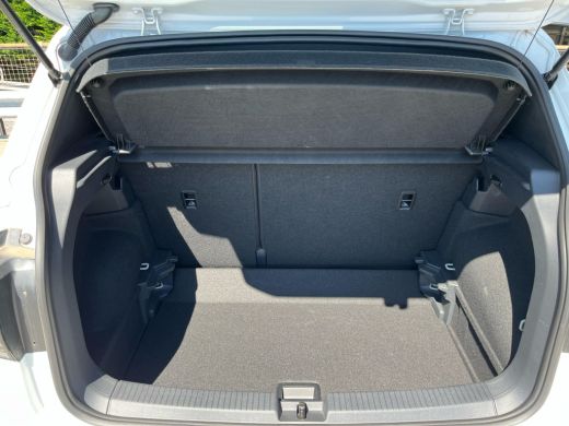 Volkswagen T-Cross 1.5 TSI 150pk DSG R-Line Business | ACC | Climate Control | Stoelverwarming | Navigatie | Licht e... ActivLease financial lease