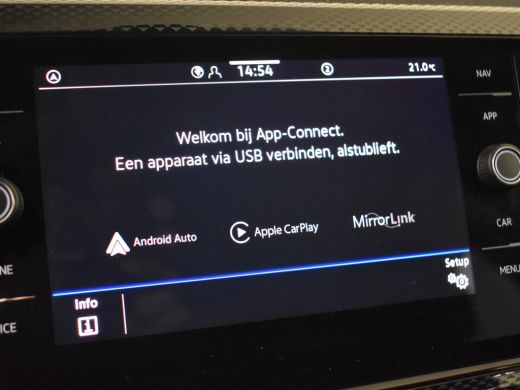 Volkswagen Taigo 1.0 TSI Life 96pk Navigatie | Airco | Led koplampen | App connect | Adaptief cruise control | 16"LMV ActivLease financial lease