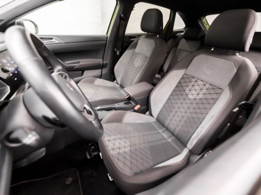 Volkswagen Taigo 1.0 TSI R-Line Sport Automaat (2X R-LINE, PANORAMADAK, APPLE CARPLAY, VIRTUAL COCKPIT, CAMERA, ST... ActivLease financial lease
