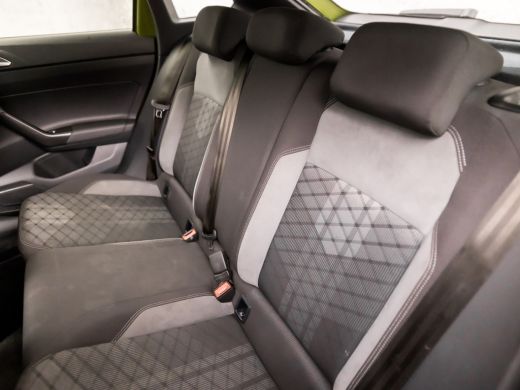 Volkswagen Taigo 1.0 TSI R-Line Sport Automaat (2X R-LINE, PANORAMADAK, APPLE CARPLAY, VIRTUAL COCKPIT, CAMERA, ST... ActivLease financial lease