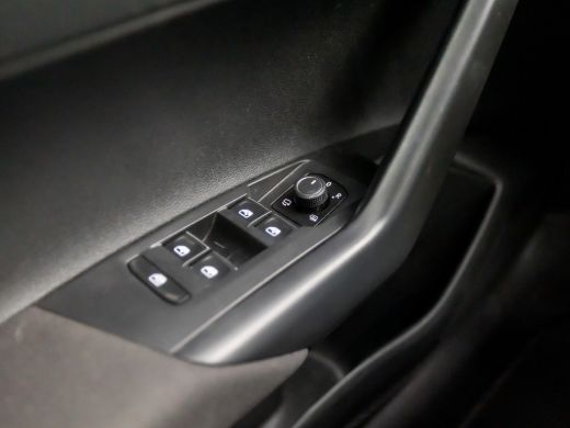 Volkswagen Taigo 1.0 TSI R-Line Sport Automaat (2X R-LINE, PANORAMADAK, APPLE CARPLAY, VIRTUAL COCKPIT, CAMERA, ST... ActivLease financial lease