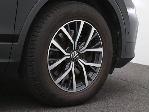 Volkswagen Tiguan 1.4 TSI PHEV Life Business 360 graden camera, Elek. achterklep, Adaptive Cruise Control, Ergo-act... ActivLease financial lease