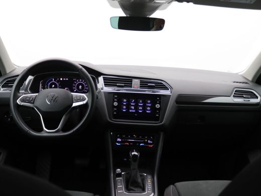 Volkswagen Tiguan 1.4 TSI PHEV Life Business 360 graden camera, Elek. achterklep, Adaptive Cruise Control, Ergo-act... ActivLease financial lease