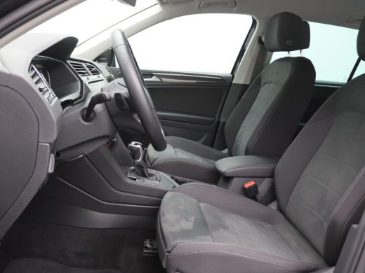 Volkswagen Tiguan 1.4 TSI PHEV Life Business 360 graden camera, Elek. achterklep, Adaptive Cruise Control, Ergo-act... ActivLease financial lease