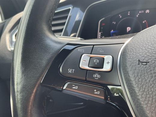 Volkswagen Tiguan 1.5 TSI ACT R-line Automaat Pano.dak Trekhaak Stoelverw+Massage Keyless Vol opties! ActivLease financial lease
