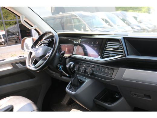 Volkswagen Transporter 2.0 TDI 204pk Bulli L2 H1 DC Airco Navigatie Apple Carplay Trekhaak ActivLease financial lease